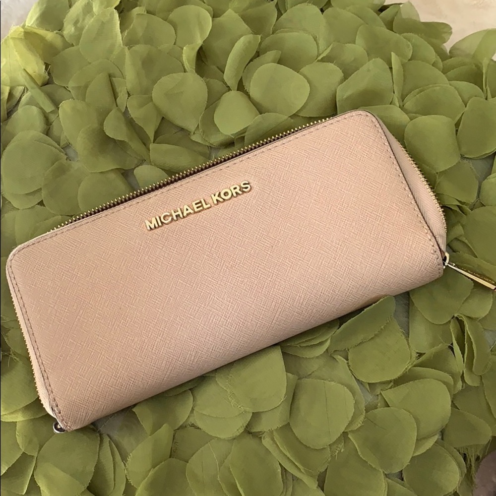 Michael Kors Beige Wallet